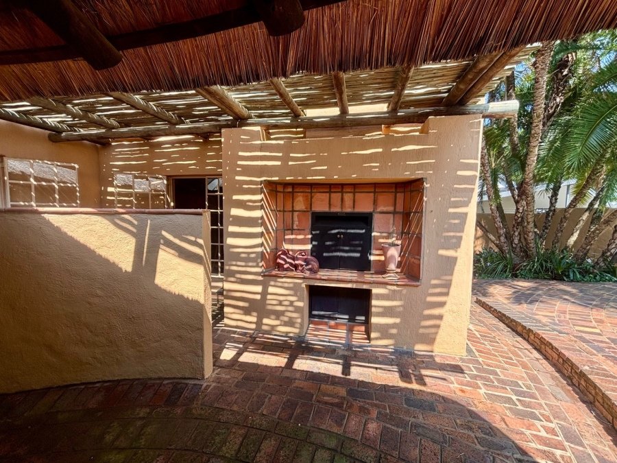 4 Bedroom Property for Sale in Wilkoppies North West